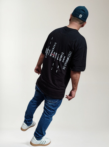 Camiseta Oversize 194007 Negro - Aguila