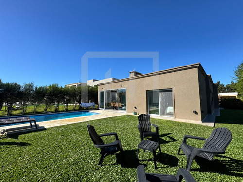 Casa En Venta En San Ferlipe Canning Village, Ezeiza