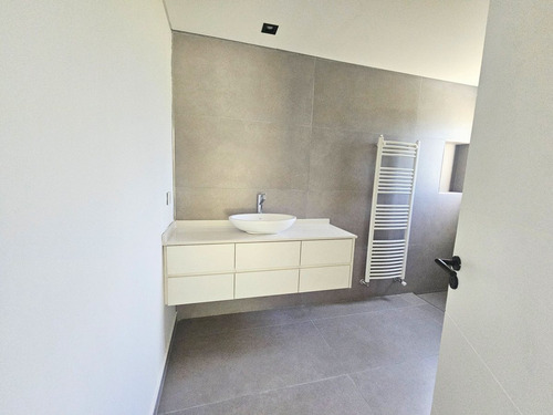 Casa Venta 4 Ambientes Everlinks Lujan Con Piscina