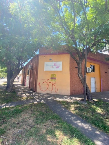 Galpon / Deposito Comercial En Venta