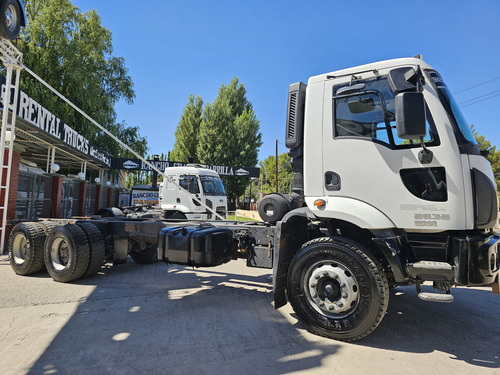 Ford Cargo 2632 Año 2014 Camión Chasis 6x4 Rentaltrucks Vial