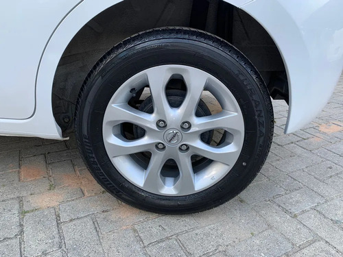 Imagem 14 de 15 de Nissan March Sv 1.6 16v Flexstart 5p Aut. 2020 Branco 20...