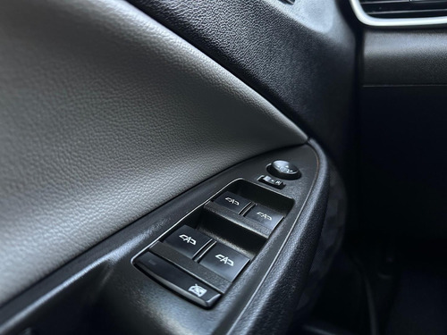 Chevrolet Onix Hatch Premier Turbo