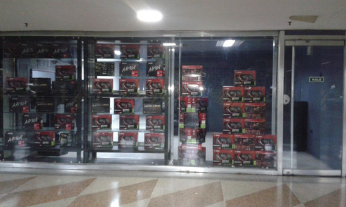 Imagen 3 de 16 de Traspaso 2 Locales En Uno Cc Hiperjumbo Maracay Aragua