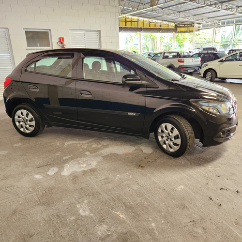 Chevrolet Onix 1.4 Lt 5p