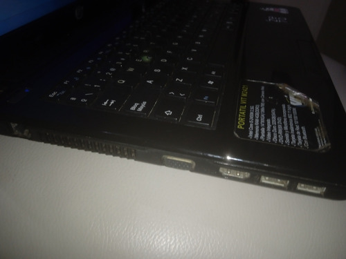 Laptop Vit M2421 (Usado)