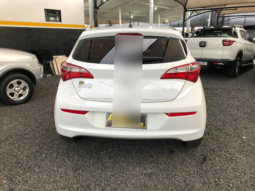 Imagem 4 de 11 de Hyundai Hb20 1.0 Comfort Plus 12v Turbo Flex 4p Manual