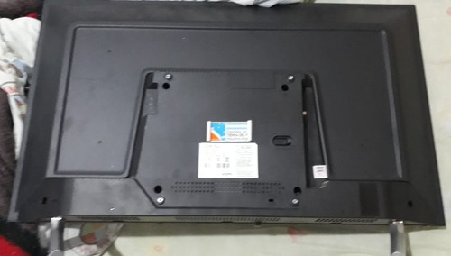 Smart Tv Admiral 32 .pantalla Rota. Nuevo.con Control Remoto