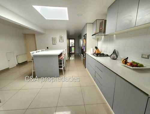 Casa Con Cocina Remodelada 6d-4b-5e (86923)