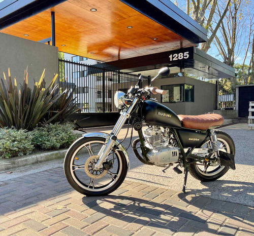 Suzuki Gn125