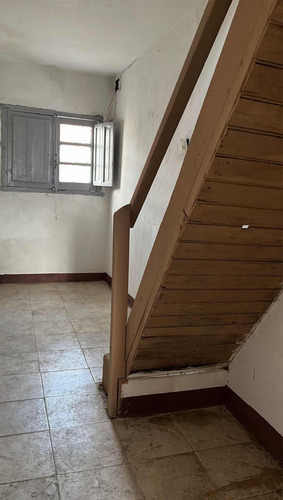 Rousseau Y 21 Abril Apto Tipo Casa Con 2 Plantas 1 Dorm