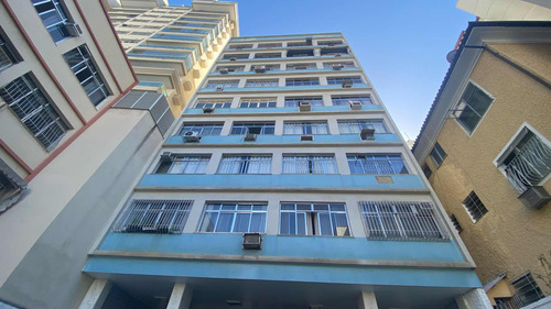 Vende-se Apartamento De 2 Quartos Em Icaraí