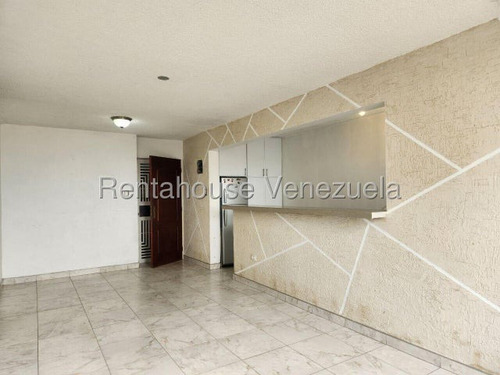 Renta House Del Este Trae Para Ti Bello Apartamento En Venta En Conjunto Residencial Las Trinitarias. Fresco E Iluminado Con Excelente Vista, Cercano A Centros Comerciales Codigo Flexmls #25-20191