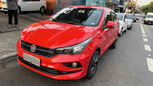 Fiat Cronos 1.3 Drive Flex 4p