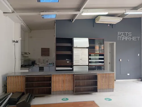 Local En Arriendo En Acopi. Cod A11524