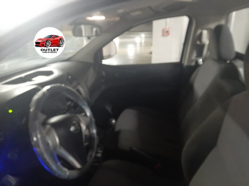 Imagen 11 de 15 de Nissan Np-300 2017