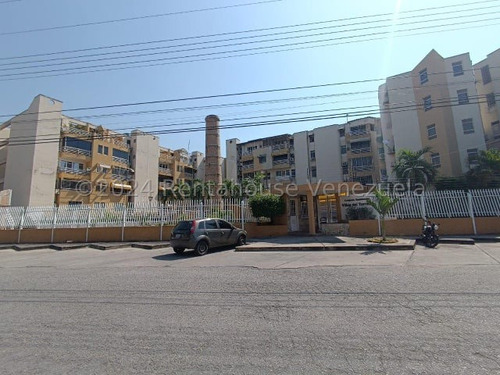 Apartamento En  Venta En Urbanizacion San Miguel 24-18433 Mvs