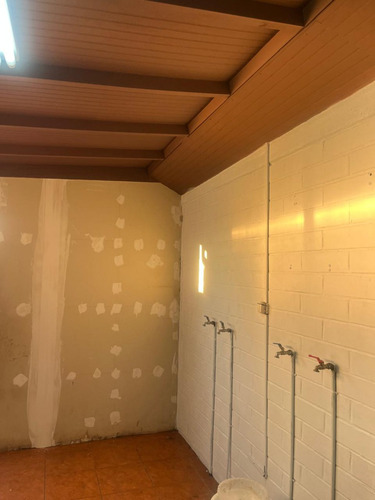 Villa Los Tilos, Casa Un Piso, Solida, Pareada, Vista Norte