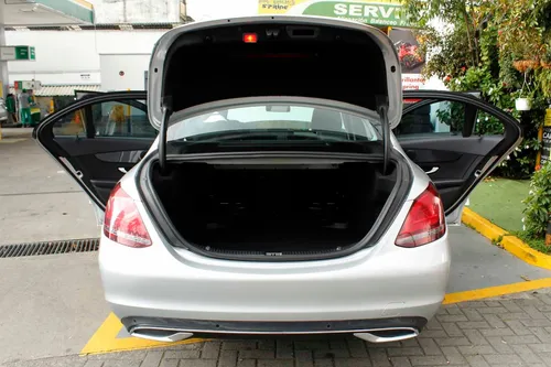 Mercedes-benz Clase C 180 Advantgarde 1.6 At Aa 4x2