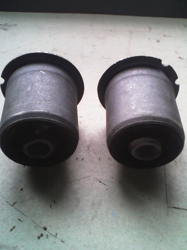 Imagen 2 de 5 de Buje Meseta Superior Dodge Ram 1500/2500/3500 4x4 94-98