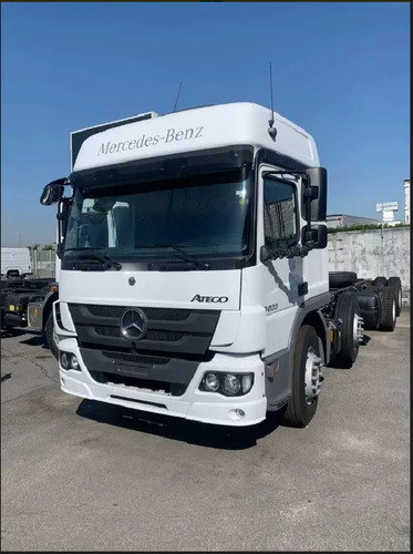 Mercedes Benz Atego 3033 8x2 Bitruck 2025e6 0km (entr+parc)