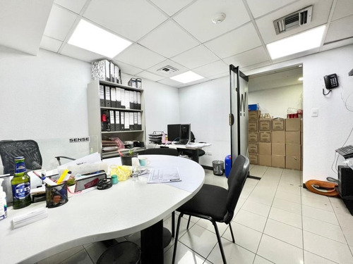 Imagen 7 de 8 de Se Vende Local Comercial En Chacao 247m²