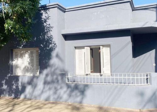 Casa En Venta - 3 Dormitorios 1 Baño - Pergamino