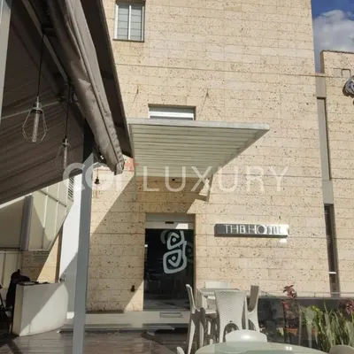 Hotel y resort en venta