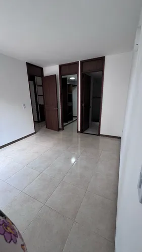 Venta Hermoso Apartamento En La Hacienda Piso 4 Con Ascensor (fv)