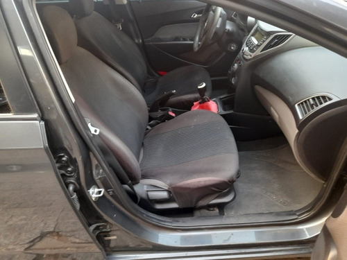 Imagem 7 de 10 de Hyundai Hb20s 2015 1.6 Comfort Plus Flex 4p