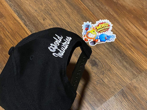Gorra World Industries Skate Amarilla Negro Único Lisa