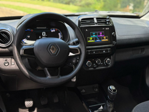 Renault Kwid 1.0 12V SCE FLEX OUTSIDER MANUAL
