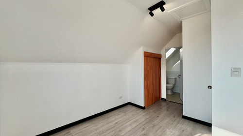 Casa Remodelada, 3 Pisos
