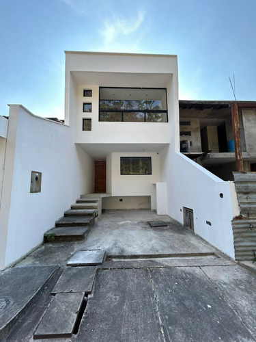 Casa En Venta A Pie De Calle Barrio El Lobo /im