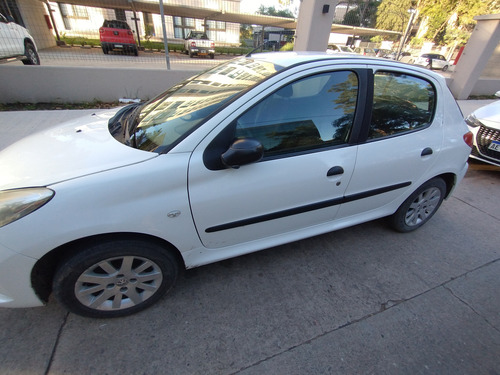 Peugeot 207 1.4 Active 75cv