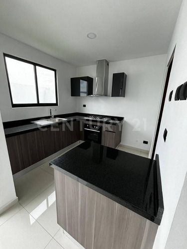 Propiedad Residencial De Lujo En Ocoyoacac