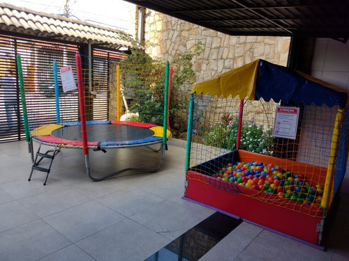 Imagem 4 de 5 de Locação De Brinquedos Piscina De Bolinhas E Cama Elástica