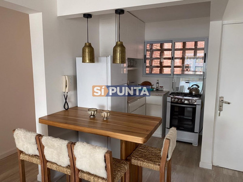 Imagen 2 de 19 de Moderno Apartamento De 2 Dormitorios En Alquiler Frente Al Mar