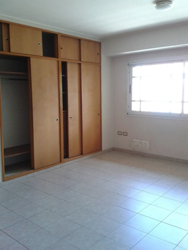 Departamento Ph En Alquiler En Llavallol, Lomas De Zamora, G.b.a. Zona Sur