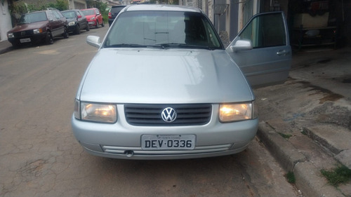 Imagem 1 de 7 de Volks Wagem Santana Completo 2001