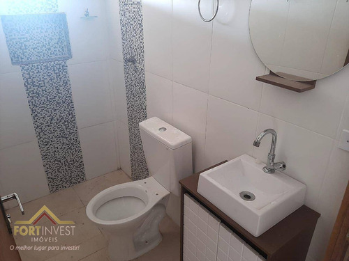 Imagem 12 de 21 de Linda Casa De Condomínio, Sobreposta Com Ampla Sacada Por R$ 210.000,00 - Aceita Financiamento No Maracanã Em Praia Grande. - Ca0880