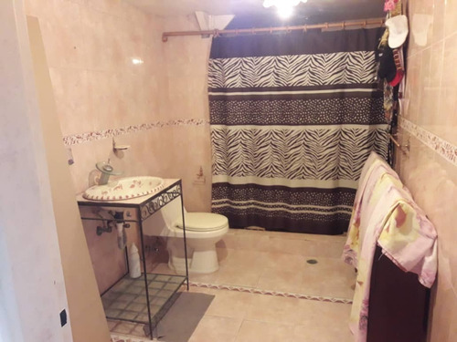 Imagen 14 de 17 de Se Vende Casa 249m2 Hoyo De La Puerta