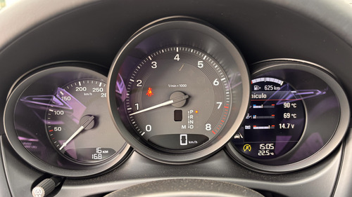 Porsche Macan 2.0 265HP