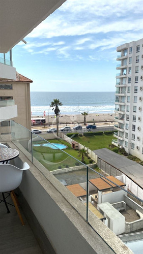 Departamento En Venta De 2 Dorm. En La Serena