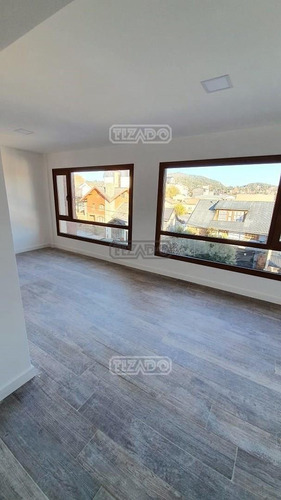 Imagen 2 de 14 de Departamento En Venta Ubicado En Centro De Bariloche, Bariloche