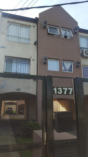 Imagen 1 de 14 de Departamento De 2 Ambientes En Venta - Moron Norte