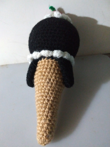 Amigurumi Pingüino Helado Cono Tejido Crochet 20 Cms (Usado)