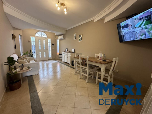Impecable Casa En Los Cedros, Z/factory Quilmes