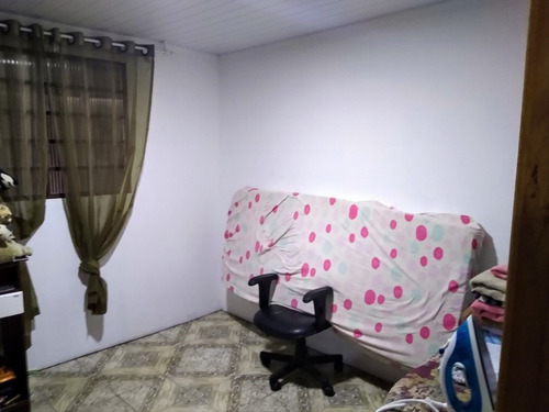 Imagem 9 de 14 de Imóvel Com 2 Casas 1 2 Qtos Sala Coz Wc A Dos Fundos 8x4,50