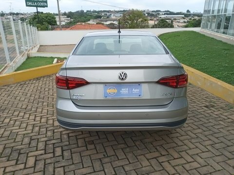 Imagem 4 de 10 de Virtus 1.0 200 Tsi Comfortline Automático